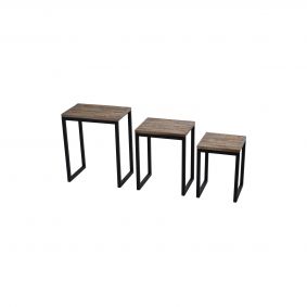 Tavolini in legno e gambe in metallo